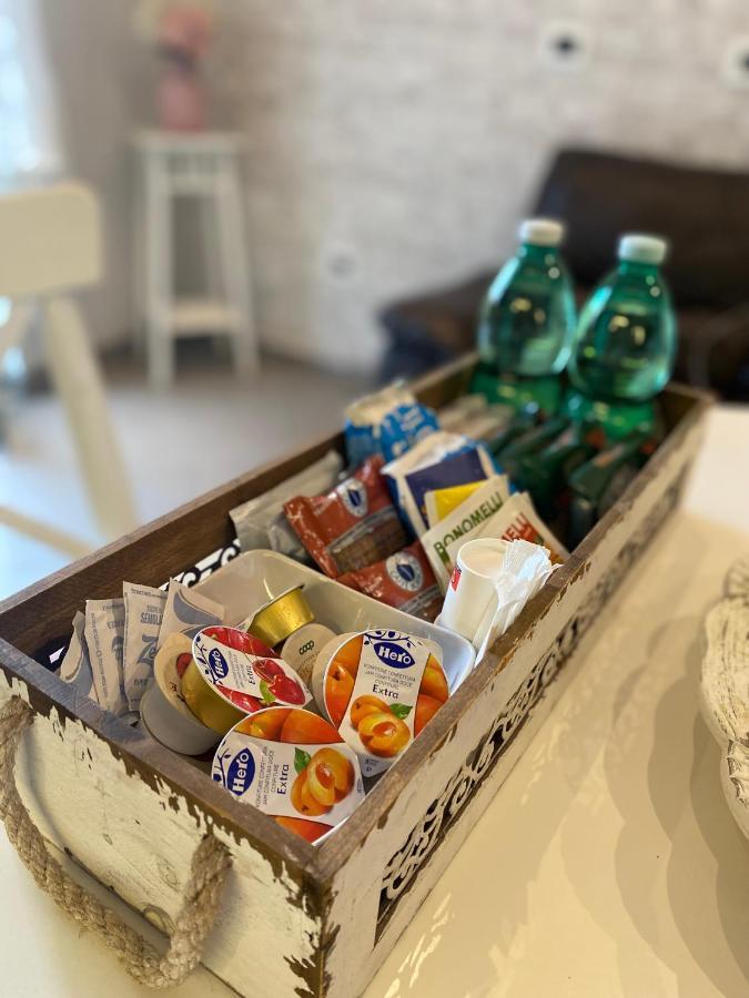 Marilyn Appartments Napoli Eksteriør billede